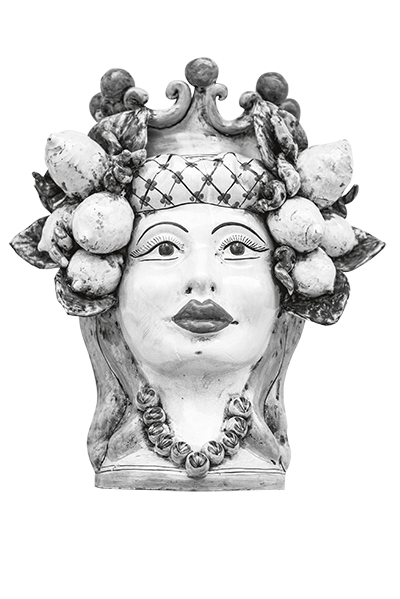 Batch_shutterstock_1355863766BW Luxurious charter itineraries