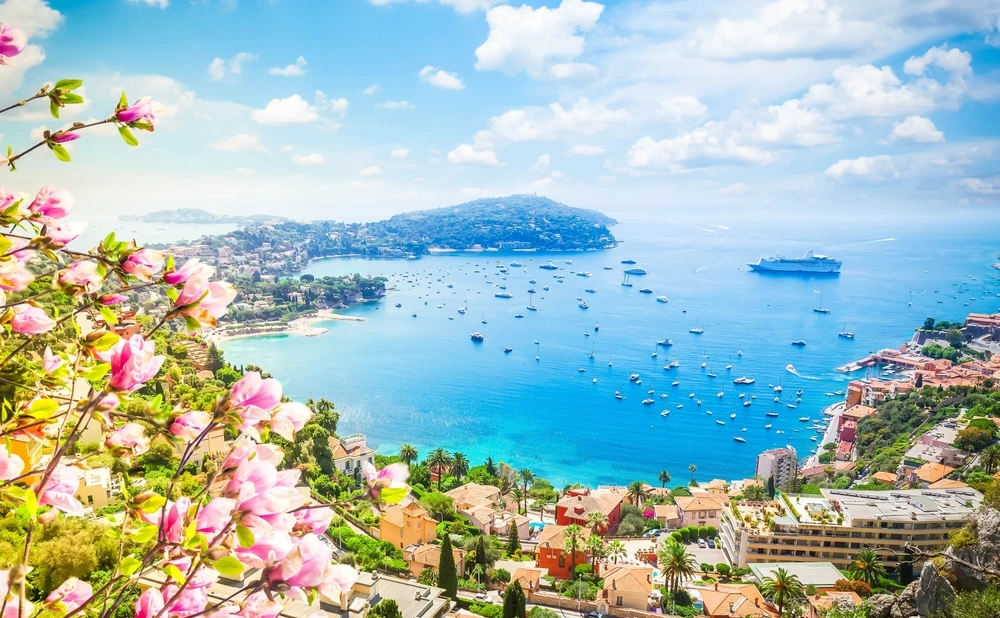 Luxury Yacht Charter: Côte d’Azur