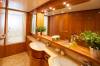 Moncada Yachts. Elecon master ensuite