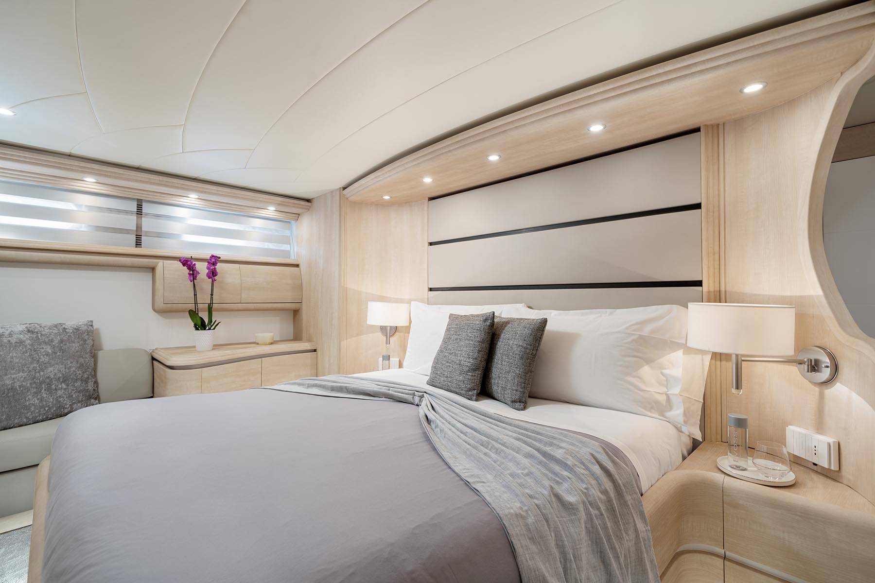 MY Gemini Master Cabin
