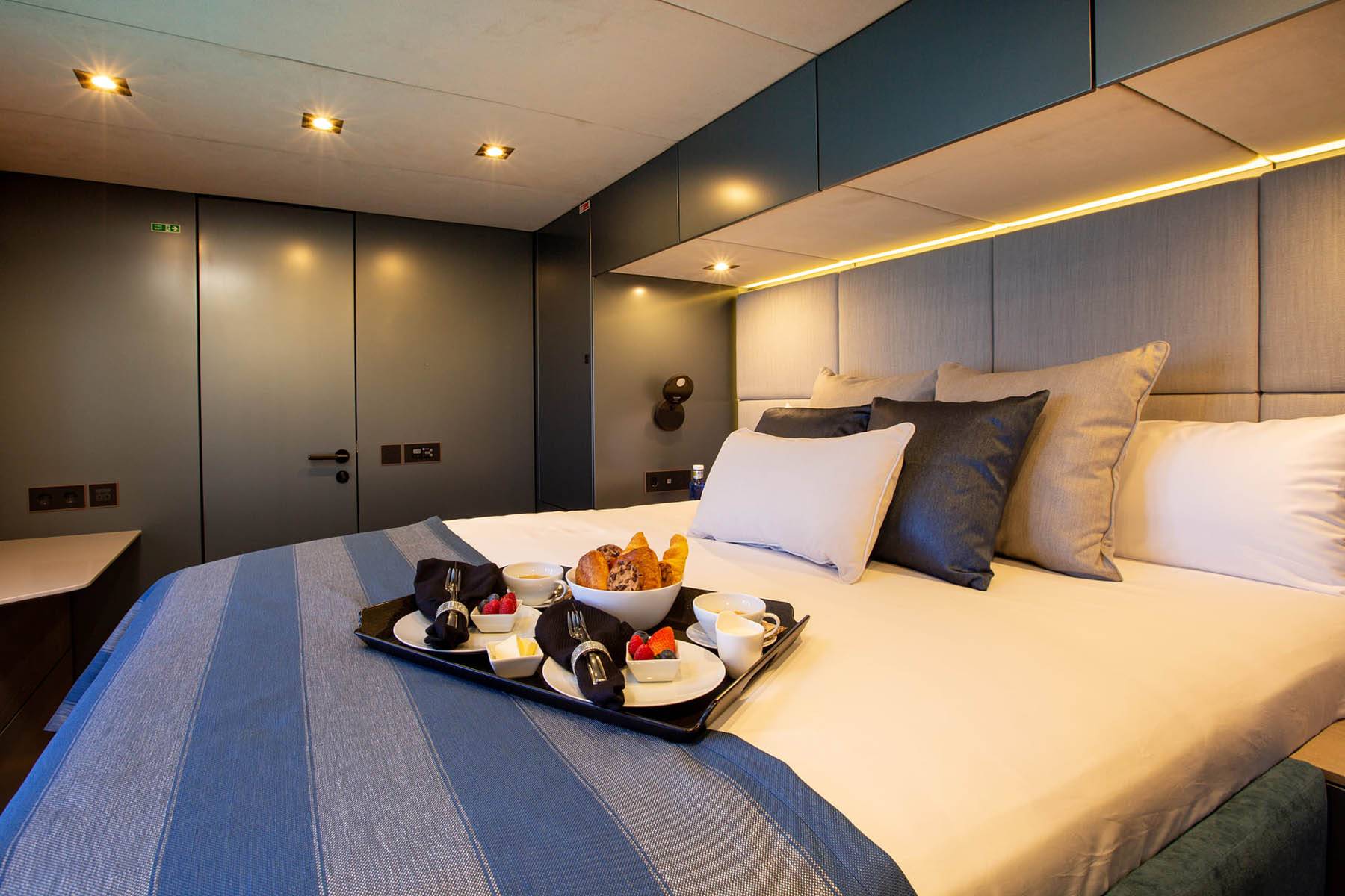 Sunreef Catamaran Sunbreeze Master Cabin