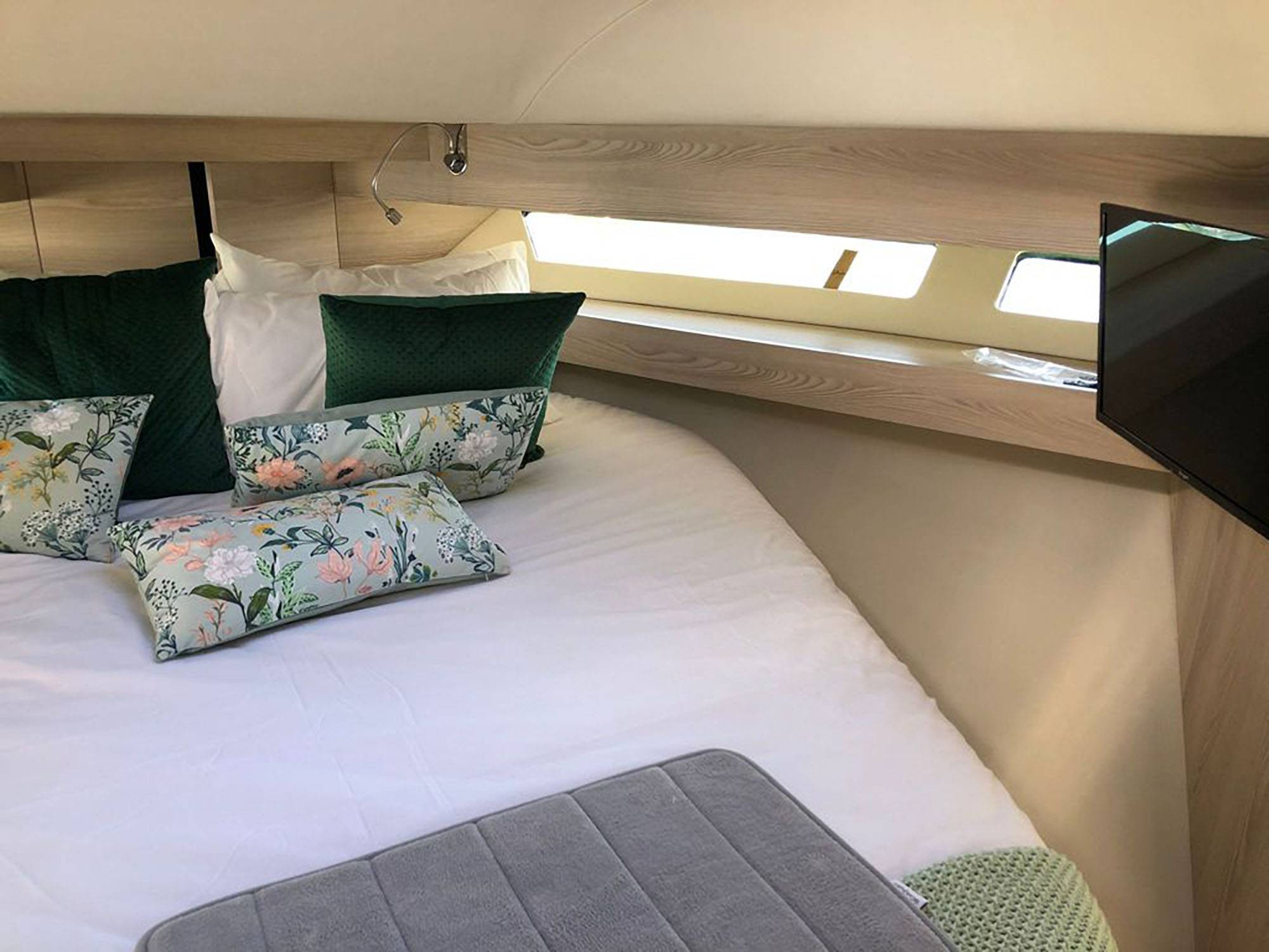 Sea Ray refited 2021 for sale oncada yachts