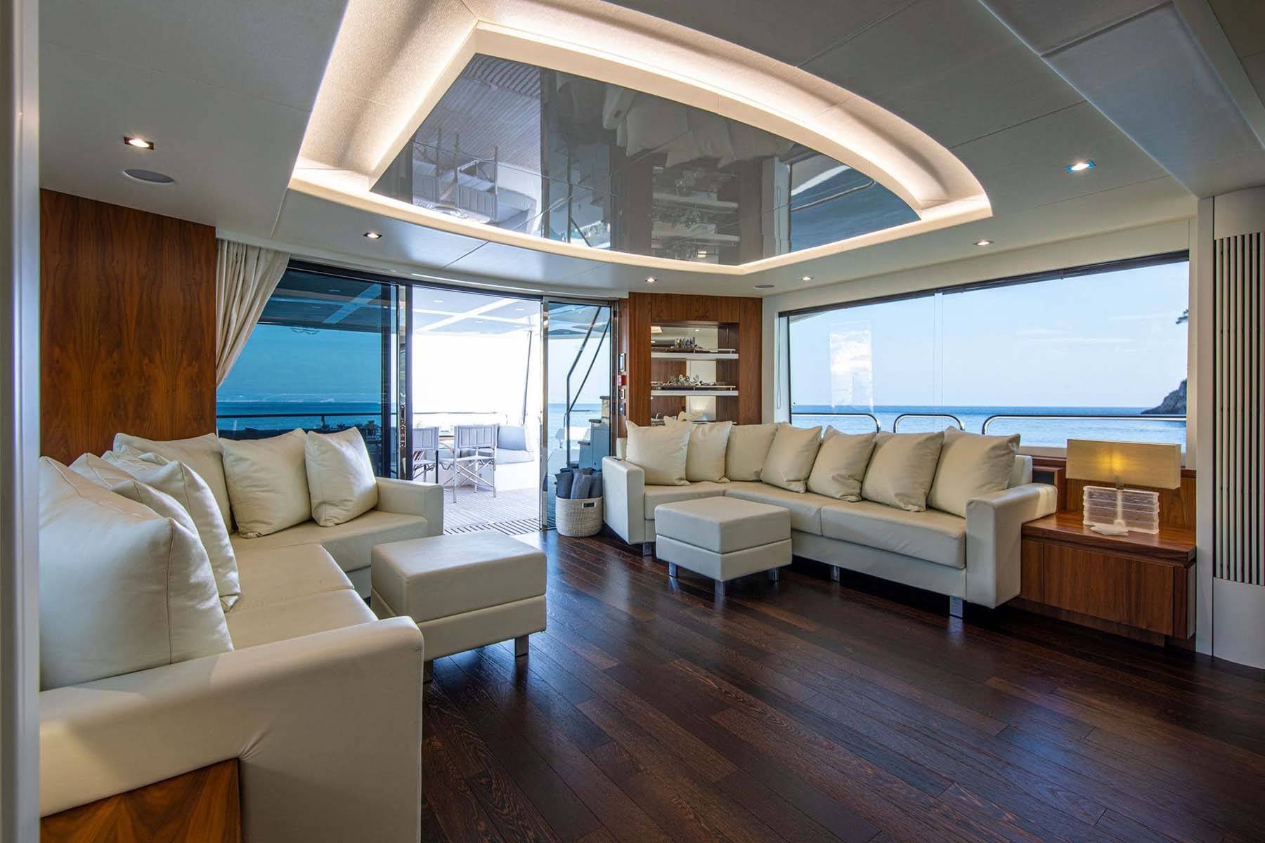 Motor Yacht Rush X aft view of salon