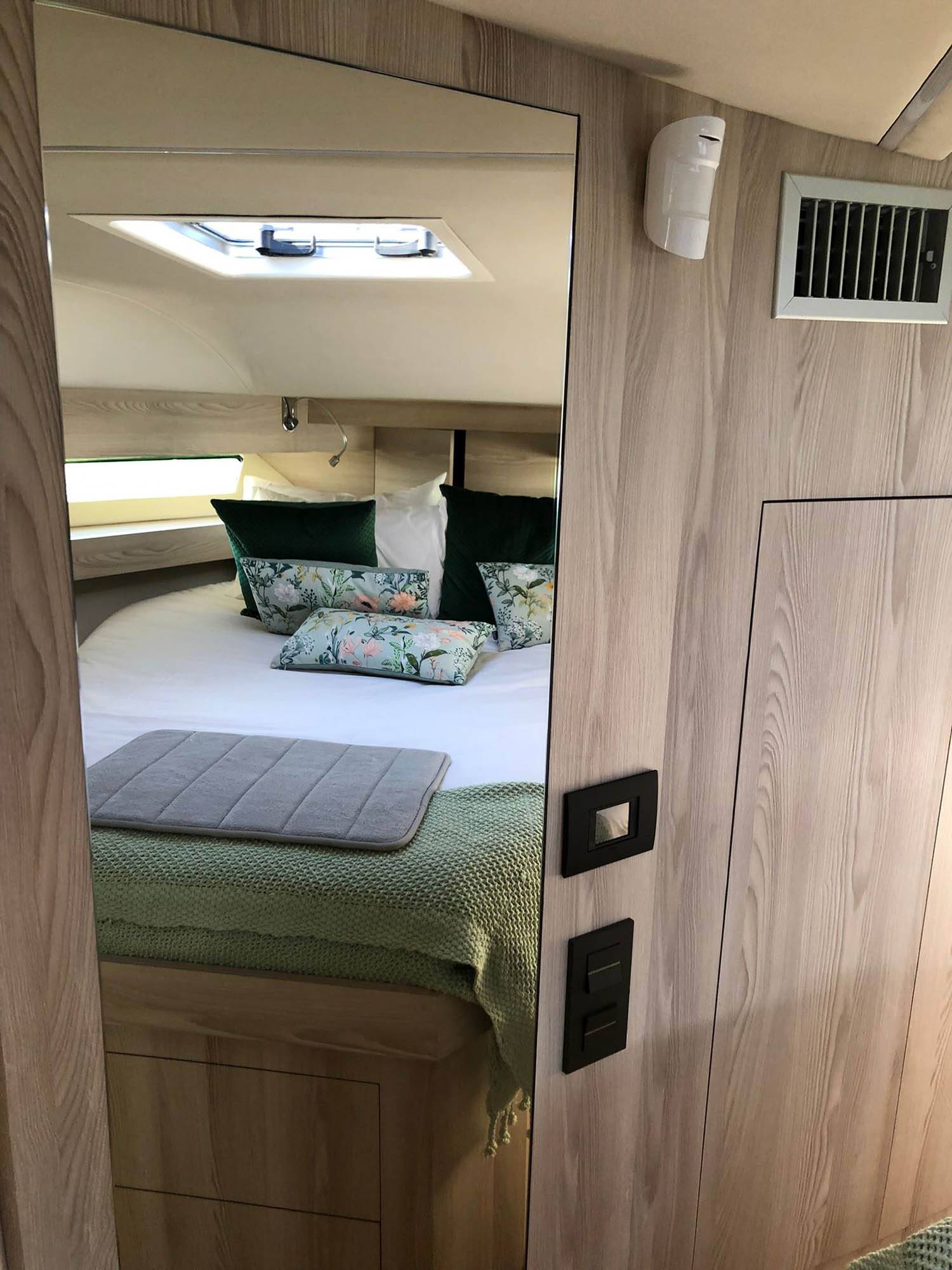 refited Sea Ray for sale Moncada Yachts
