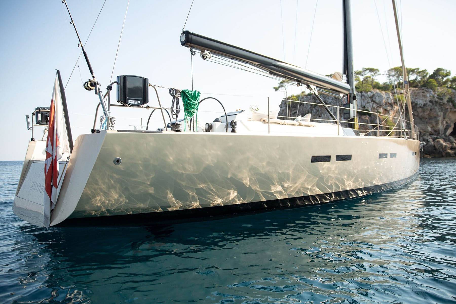Sailing Yacht Miyabi at anchor