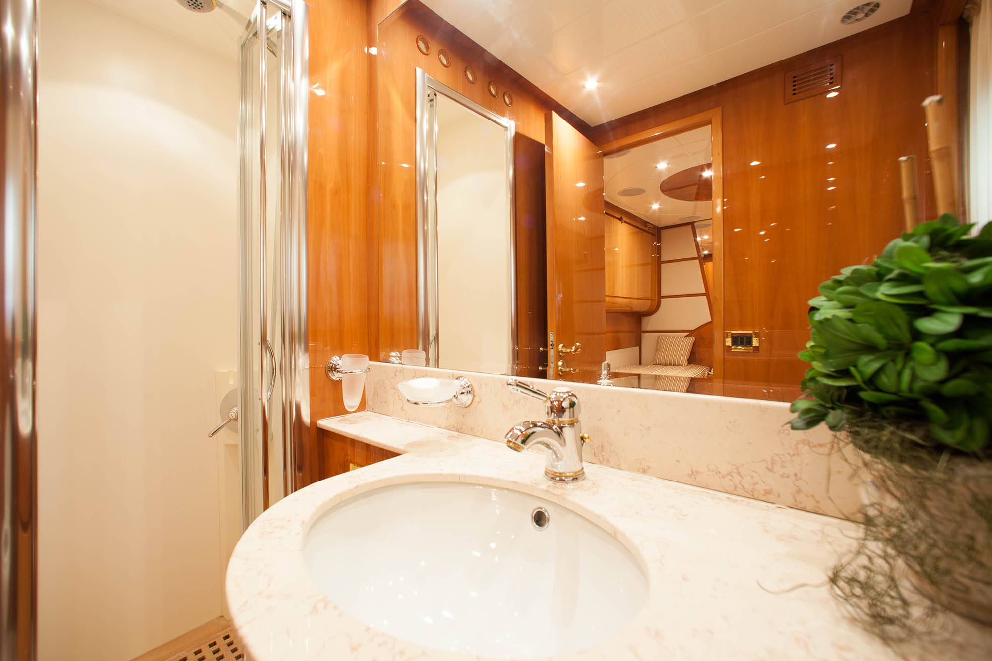 MY Elecon ensuite bathroom