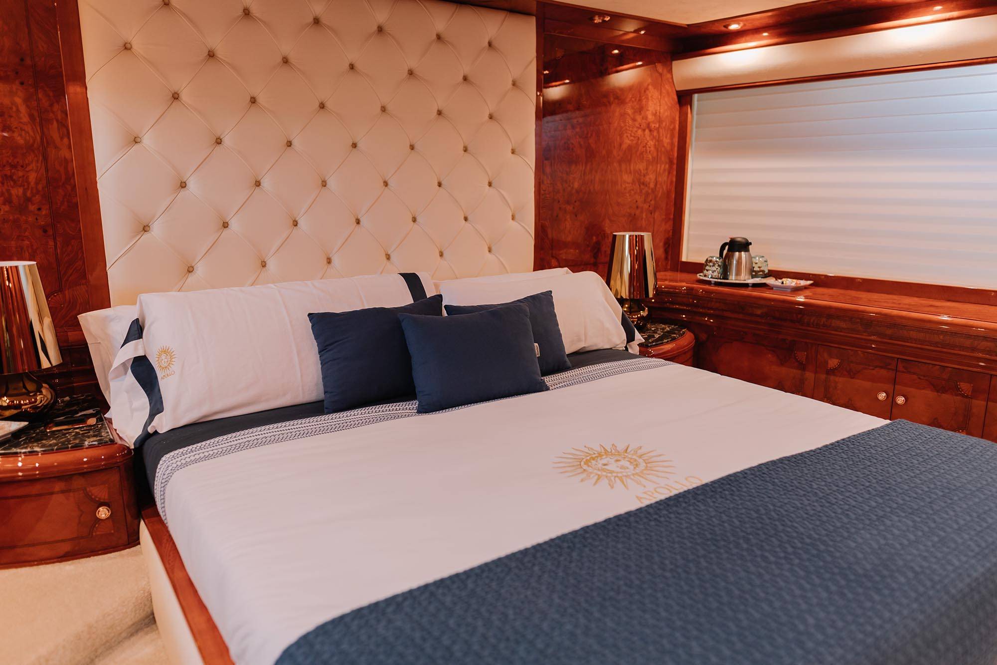 Motor yacht Astondoa VIP cabin