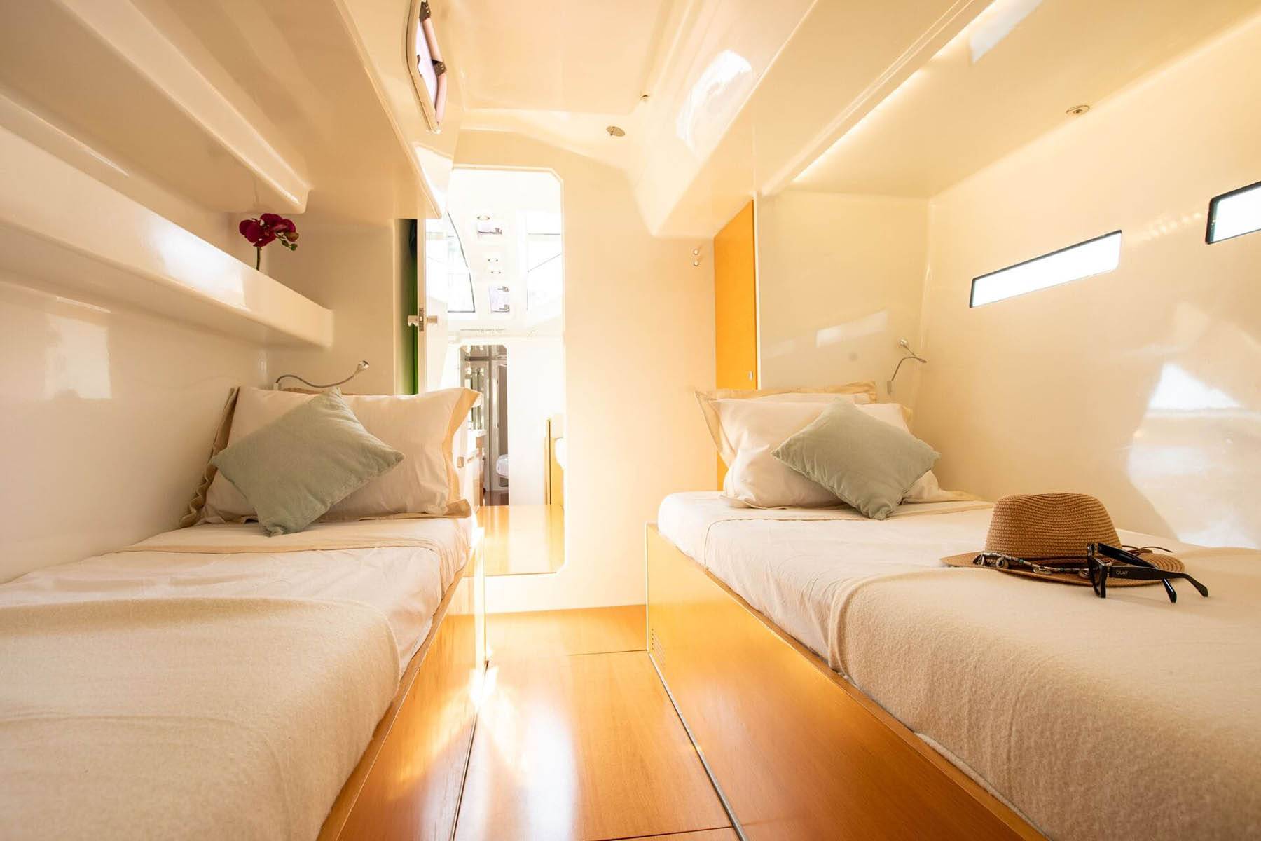Sailing Yacht Miyabi twin cabin